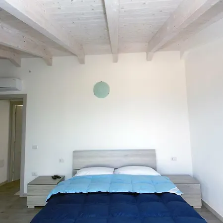 Sunshine Luxury Seafront House - S'arena Scoada فيلة