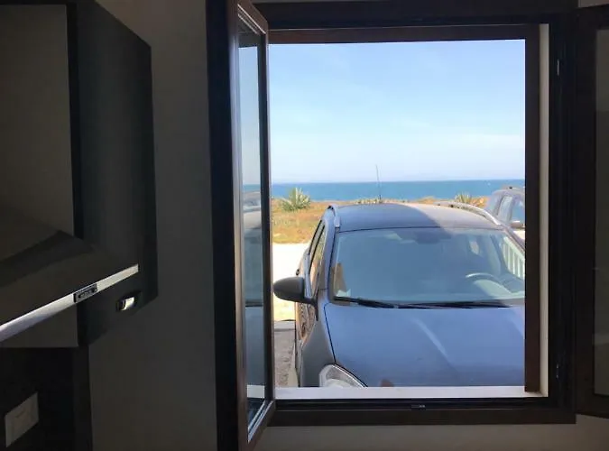 Sunshine Luxury Seafront House - S'arena Scoada Villa